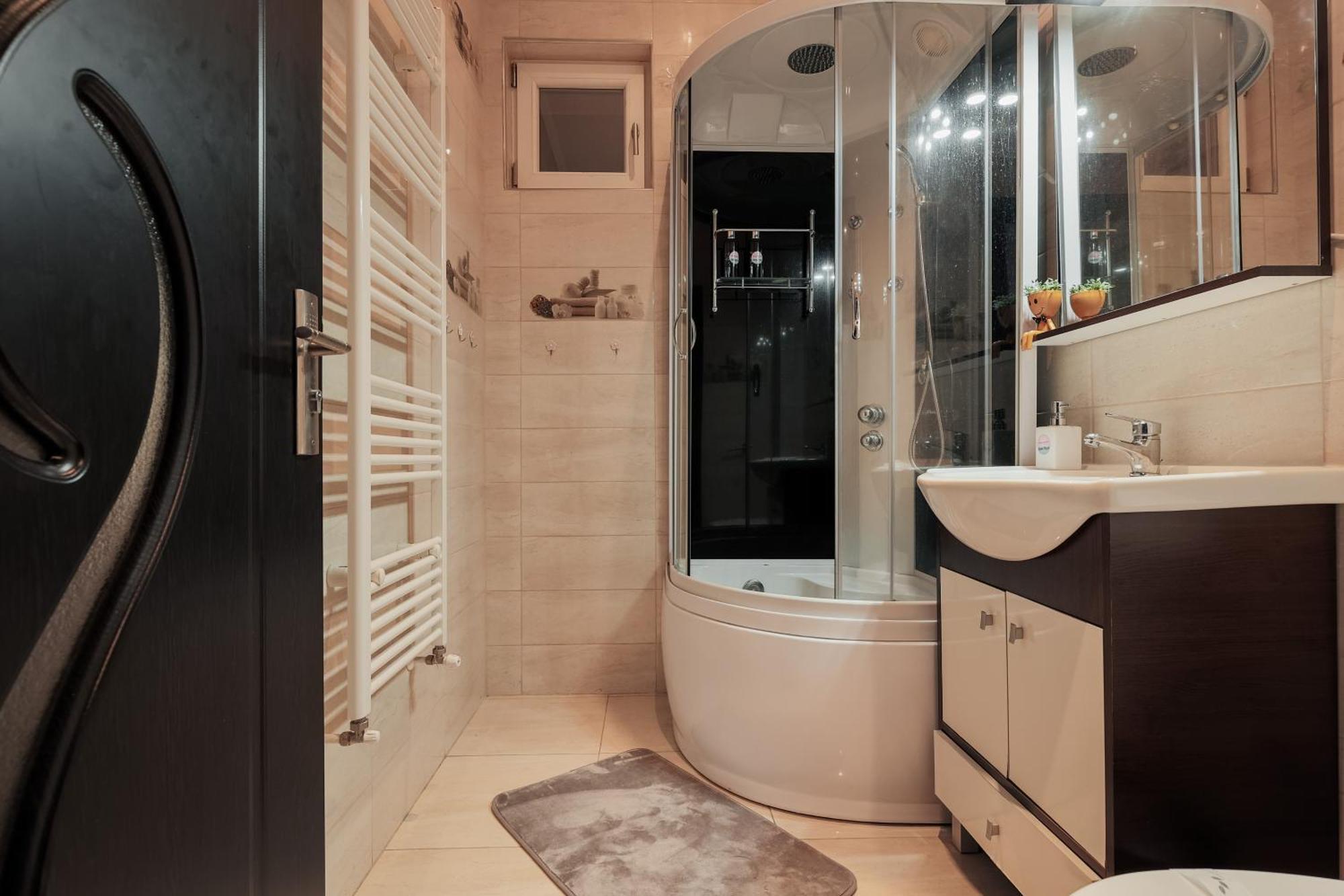 Apartment Nest Maria By Short-stay Baia Mare